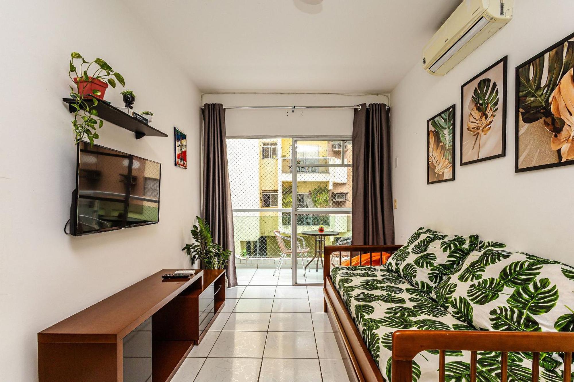 Apto Na Enseada Excelente Localizacao, 500M Da Praia, Garagem, Ar Condicionado Portaria 24 Horas 瓜鲁雅 外观 照片